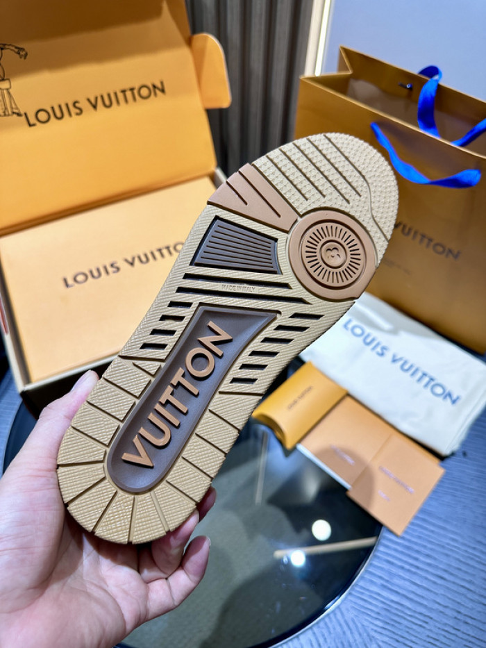 LUSV SNEAKERS