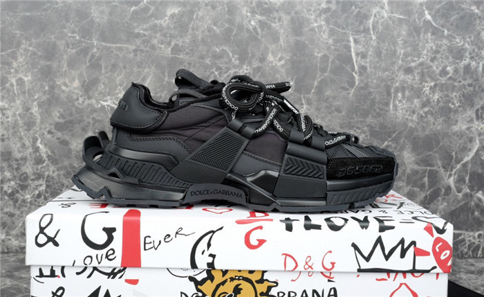 DG SNEAKER