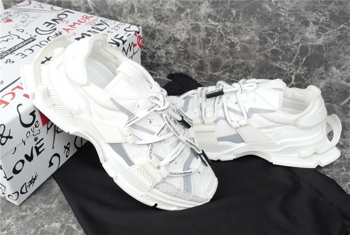 DG SNEAKER