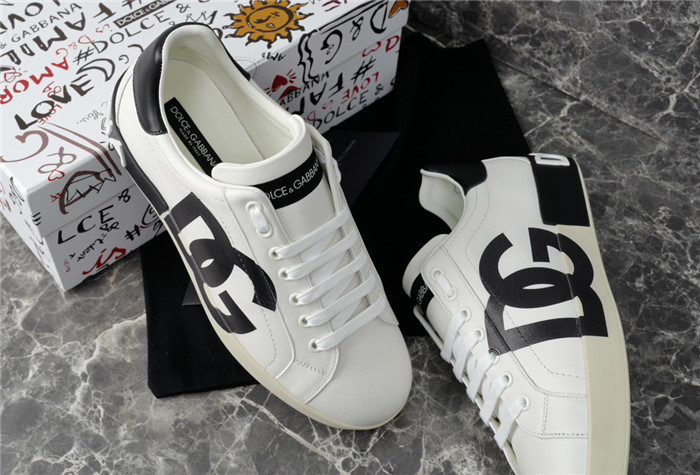 DG SNEAKER