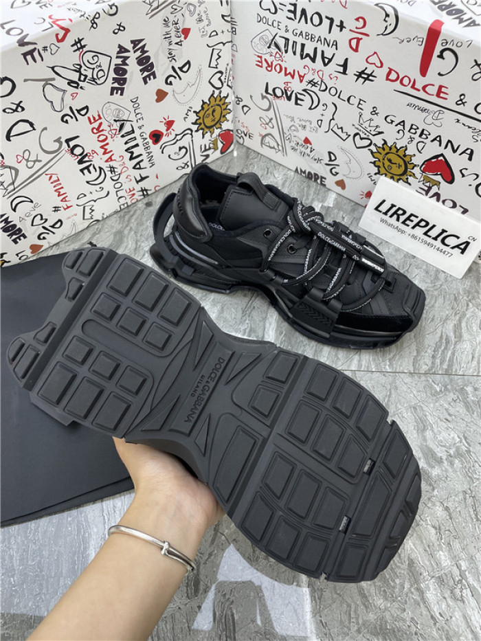 DG SNEAKER