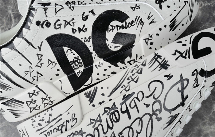 DG SNEAKER