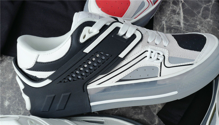 DG SNEAKER