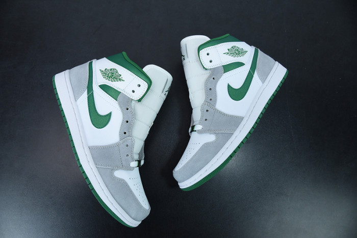 Air Jordan 1 Mid SE 