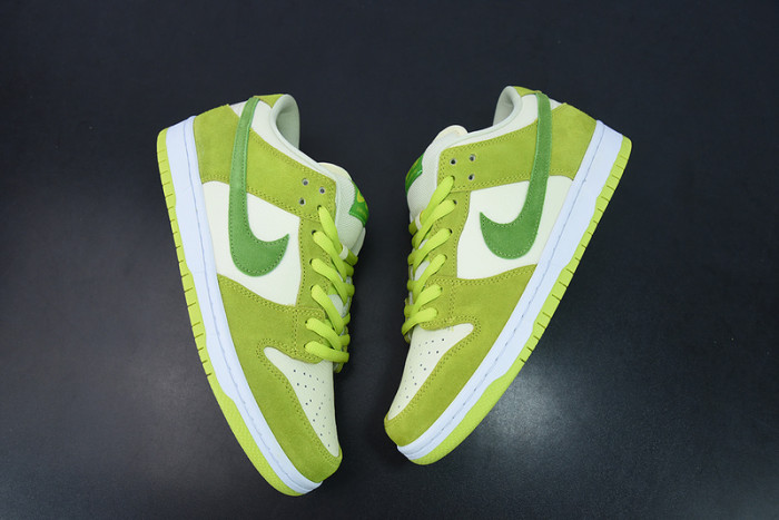 Nike SB Dunk Low Green Apple DM0807-300