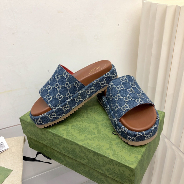 GCI GG Slide Sandal