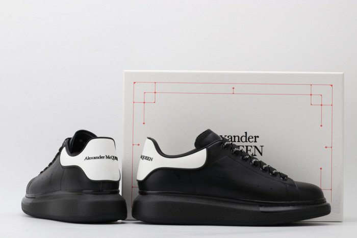 ALEXMQ Sneakers