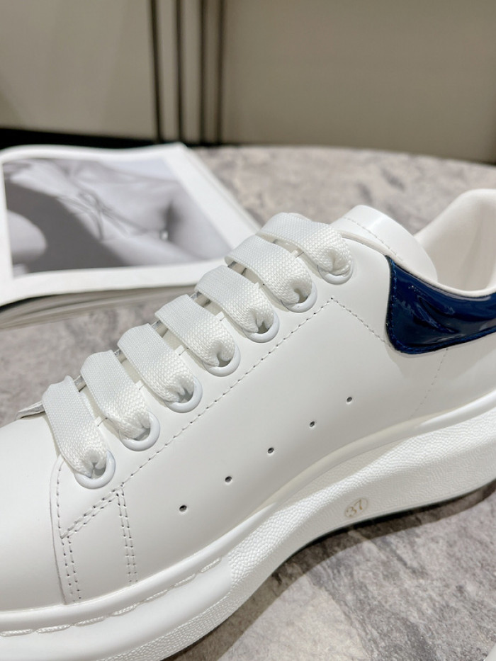 ALEXMQ Sneakers