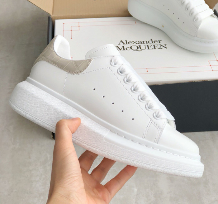ALEXMQ Sneakers