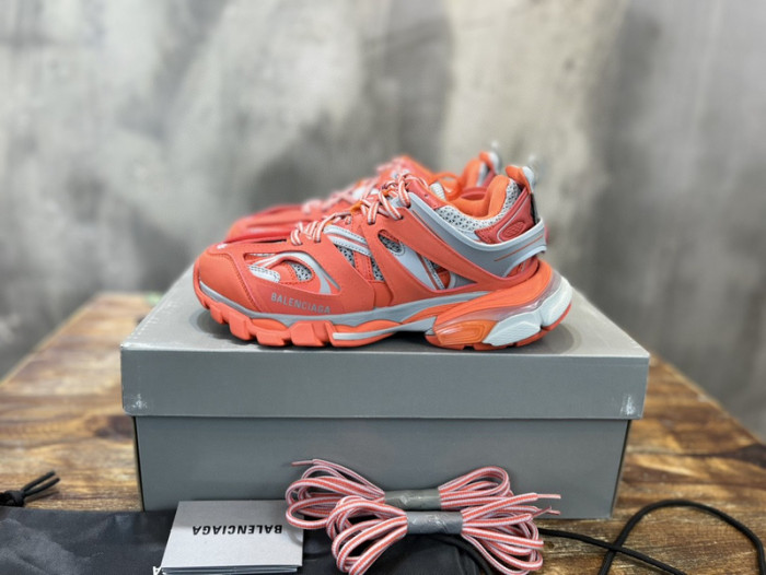 BALCIA Track SNEAKER