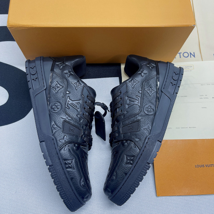 LUSV SNEAKERS