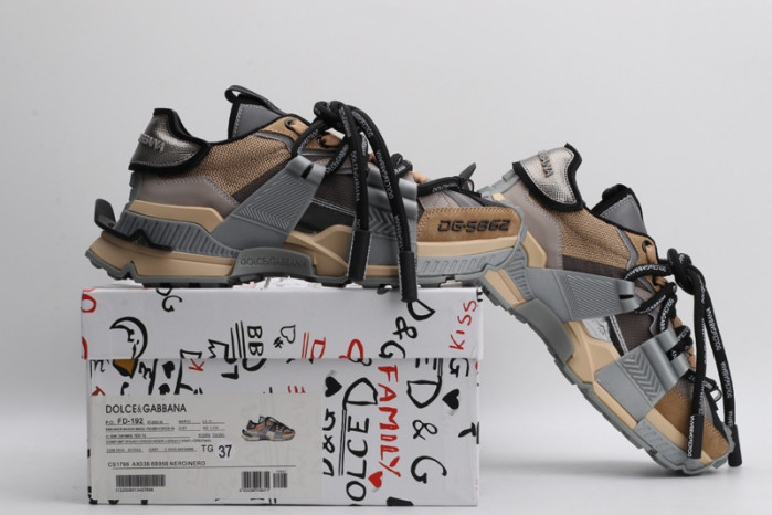 DG SNEAKER
