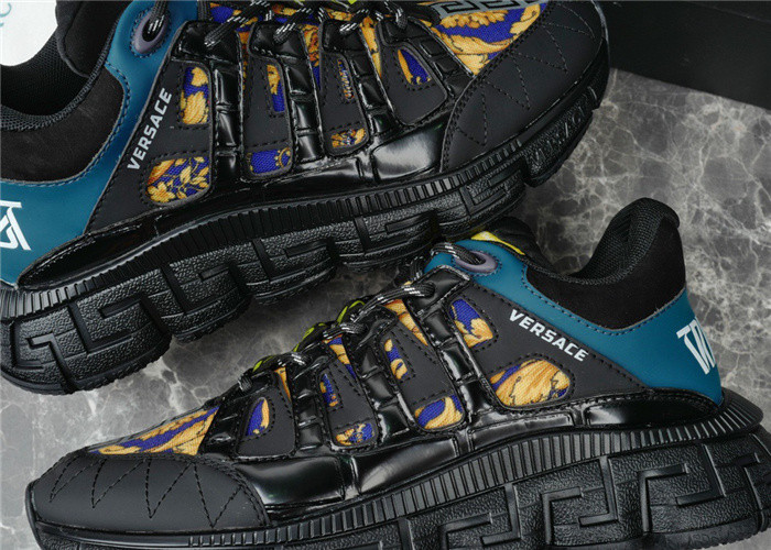 VRCE Sneaker
