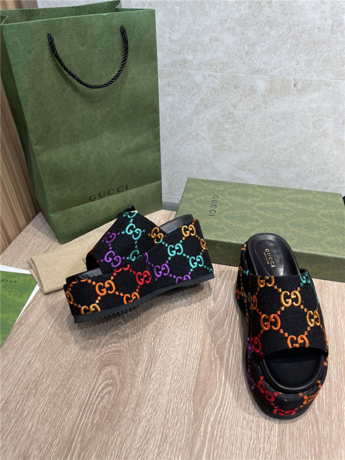 GCI GG Slide Sandal