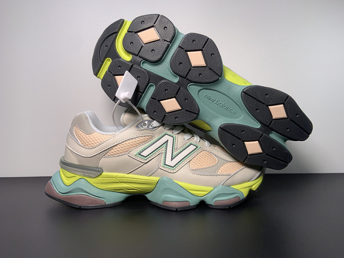 New Balance 9060 Moonbeam Vintage Rose Moonrock U9060GCB