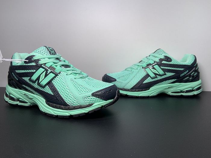 size? x New Balance 1906R "Green/Black" M1906RSB