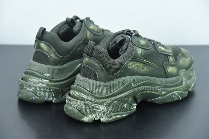 BALCIA Triple S Sneaker
