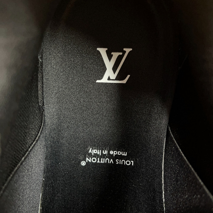 LUSV SNEAKERS