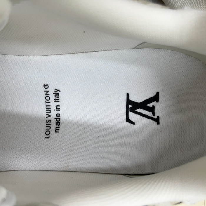 LUSV SNEAKERS
