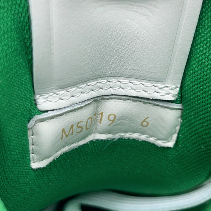 LUSV SNEAKERS