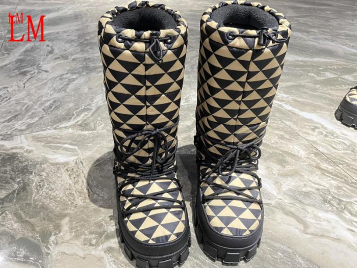 Pra*a boots
