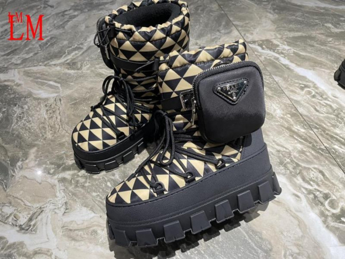 Pra*a boots