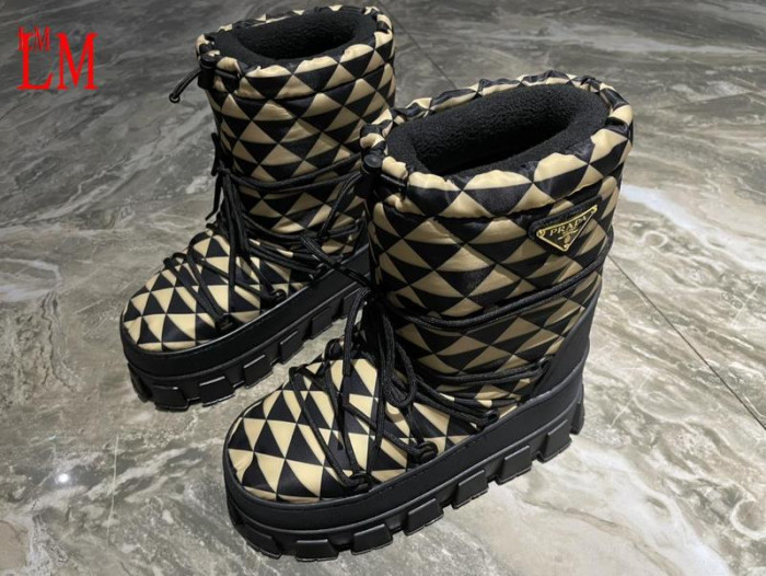 Pra*a boots