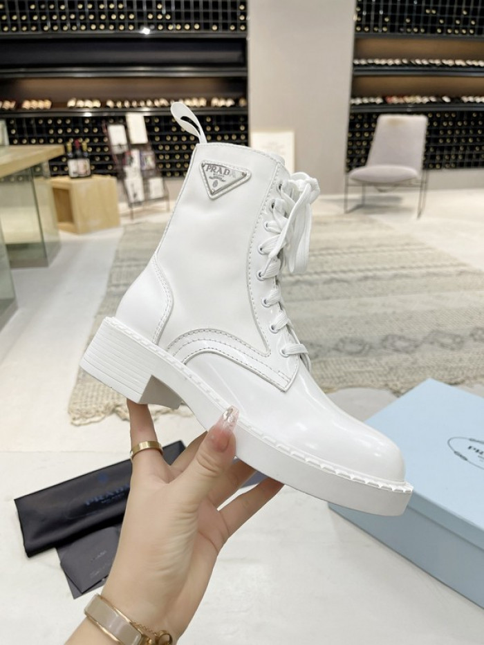 Pra*a boots