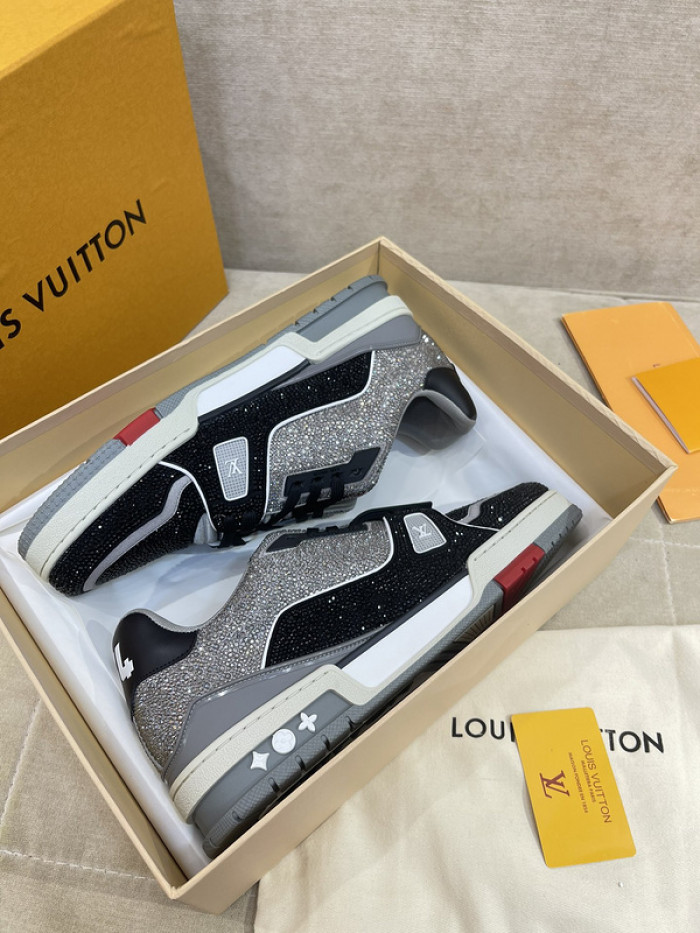 LUSV SNEAKERS