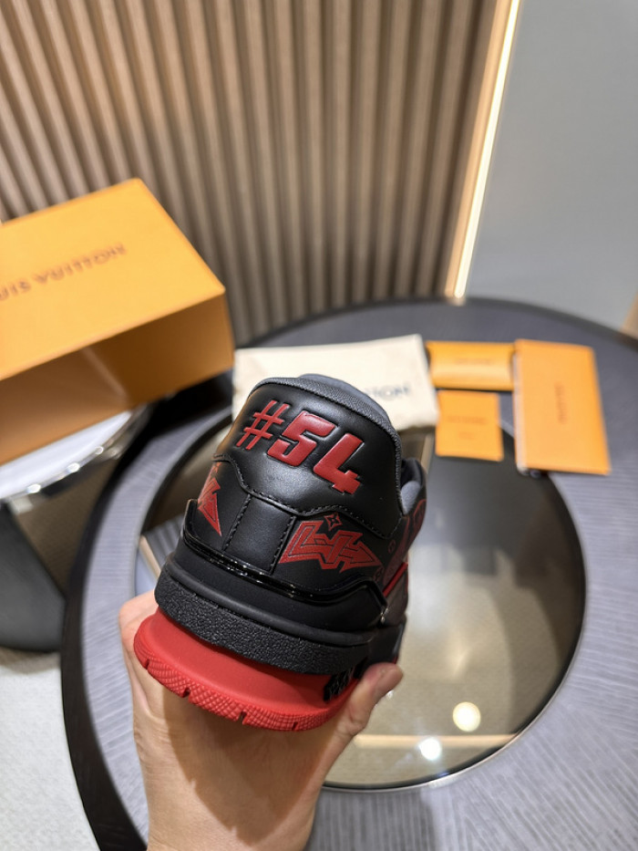 LUSV SNEAKERS