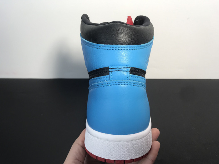 AIR JORDAN 1 HIGH WMNS UNC CHICAGO CD0461-046