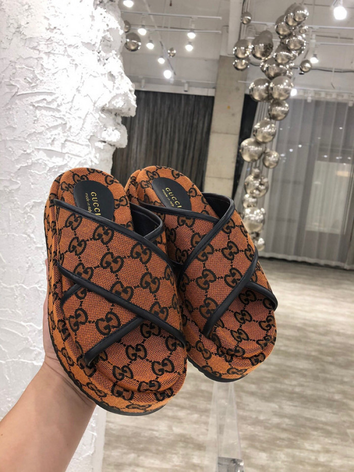 GCI GG Slide Sandal
