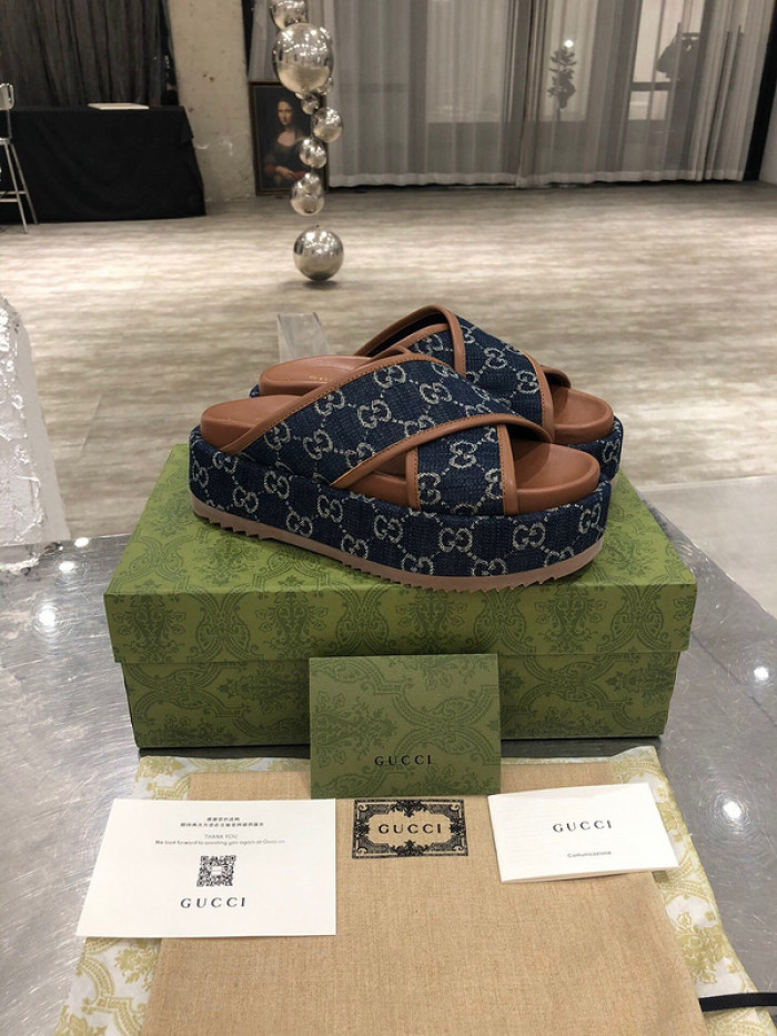 GCI GG Slide Sandal