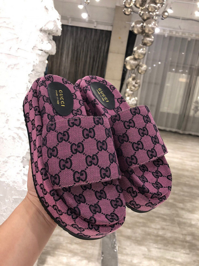 GCI GG Slide Sandal