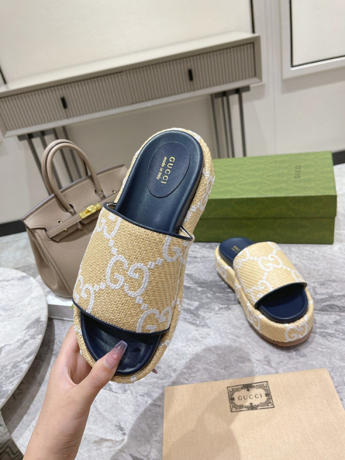 GCI GG Slide Sandal