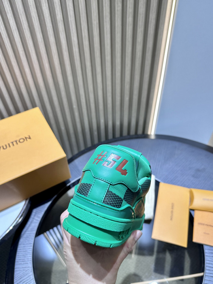 LUSV SNEAKERS