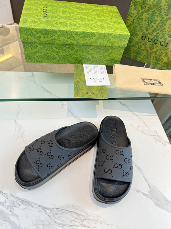 GCI GG Slide Sandal