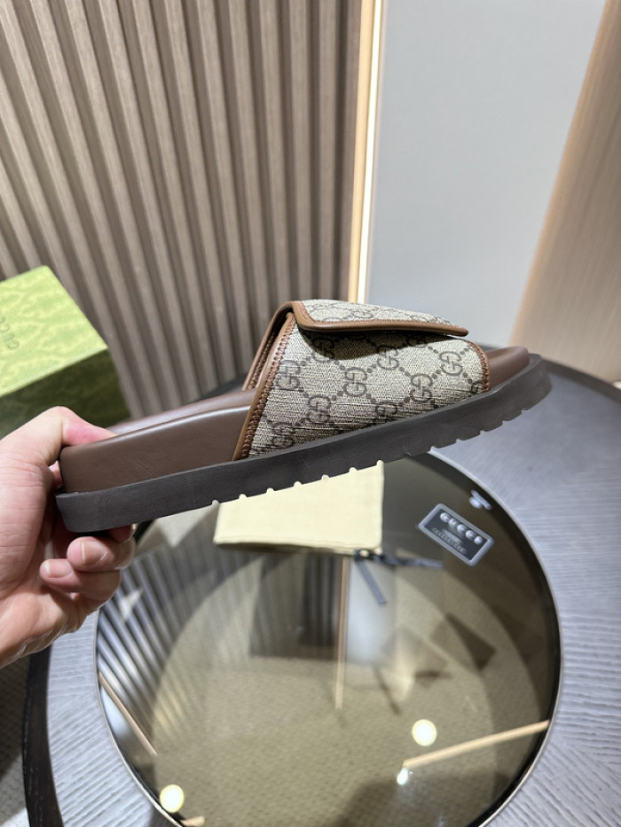 GCI GG Slide Sandal