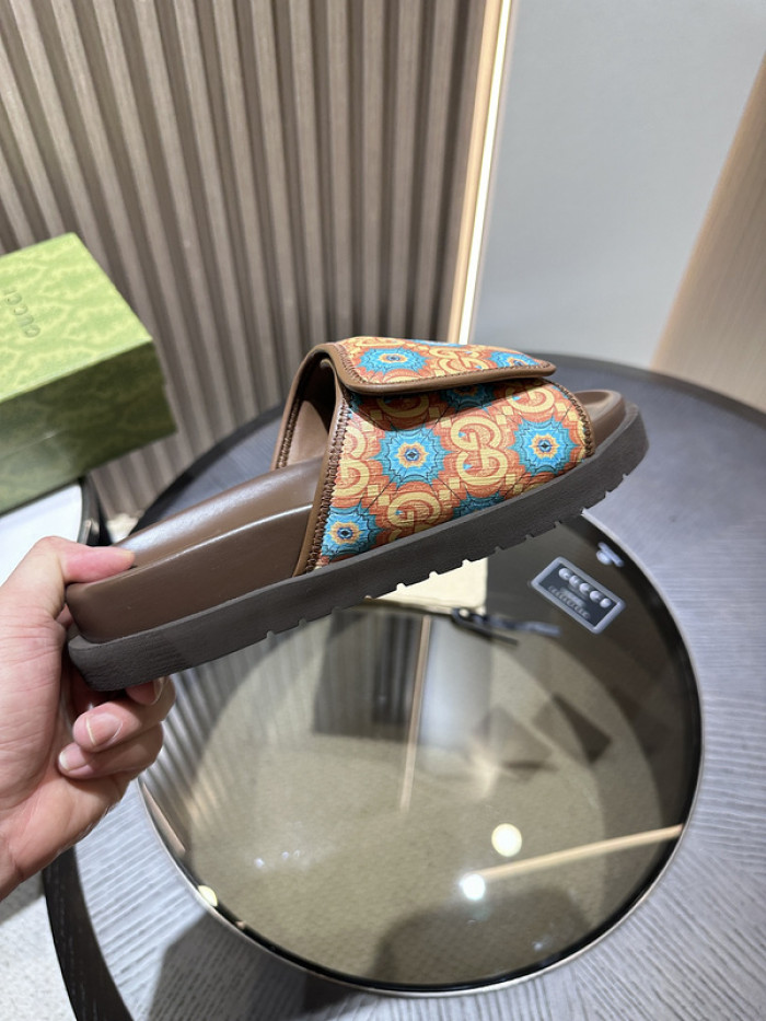 GCI GG Slide Sandal