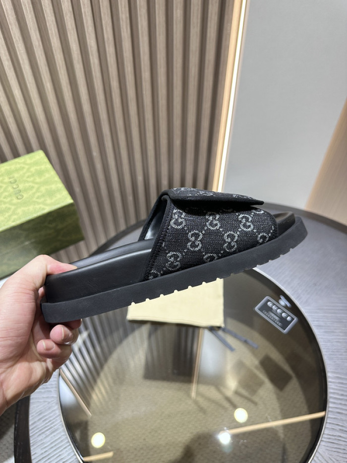 GCI GG Slide Sandal
