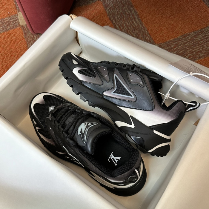 LUSV SNEAKERS