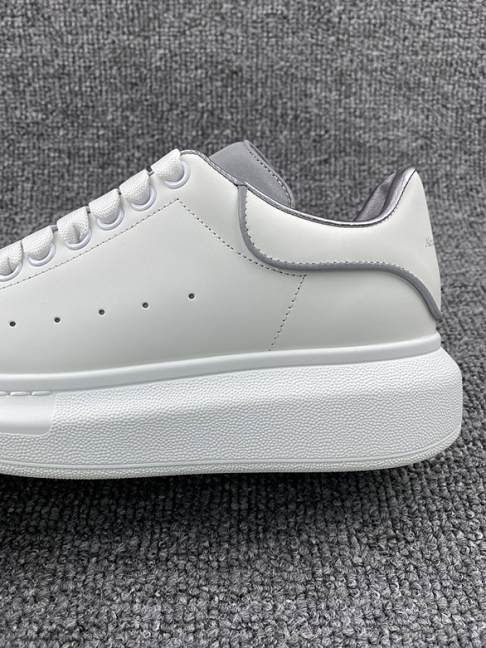 ALEXMQ Sneakers