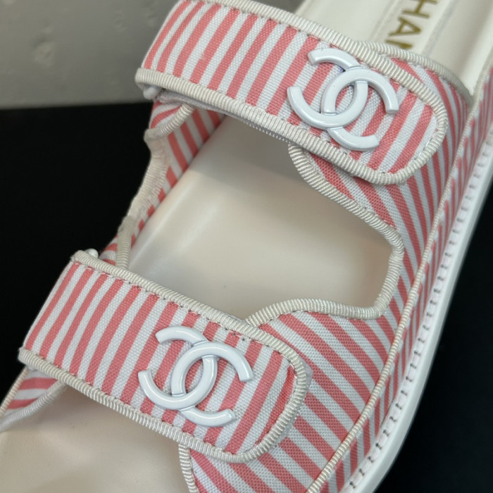 CN Slide Sandal