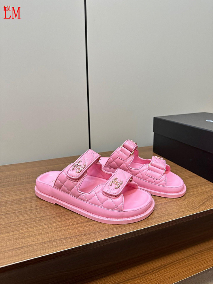 CN Slide Sandal