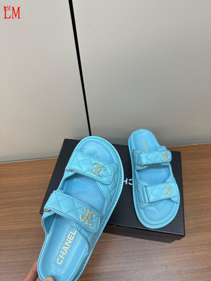 CN Slide Sandal