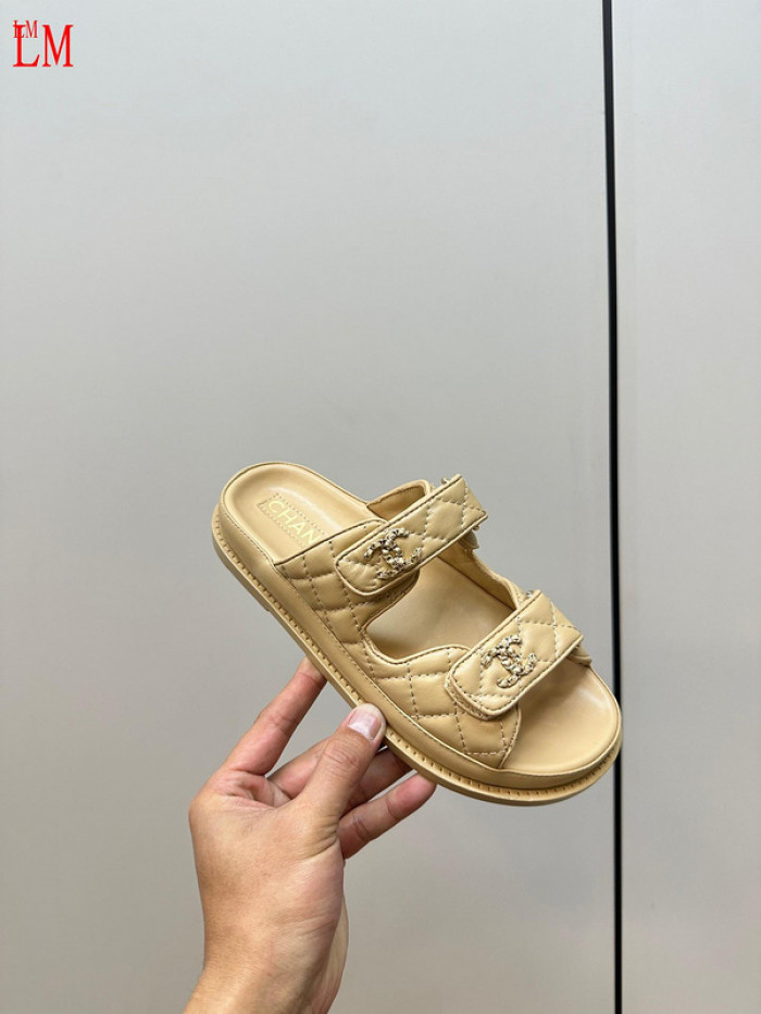 CN Slide Sandal