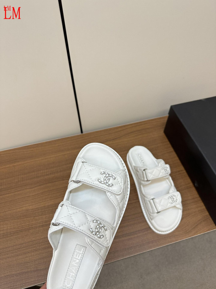 CN Slide Sandal