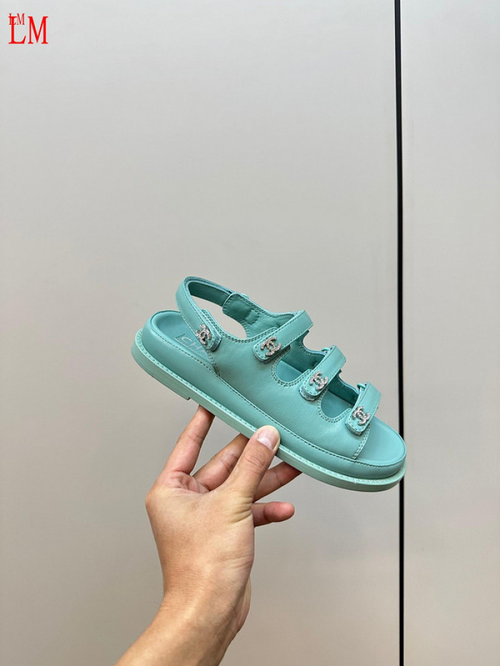 CN Slide Sandal