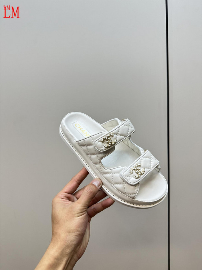 CN Slide Sandal