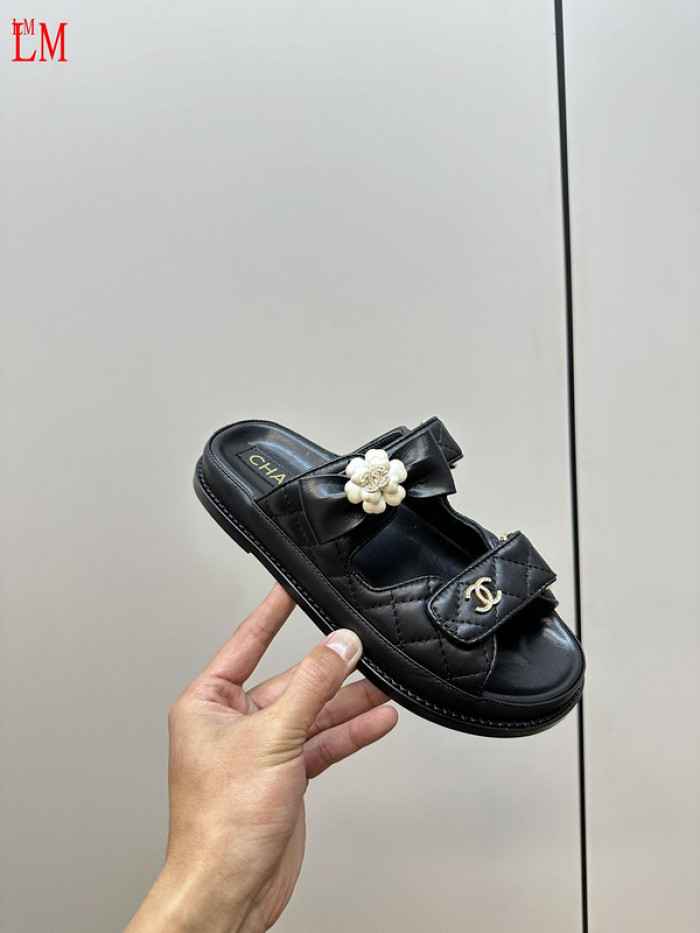 CN Slide Sandal